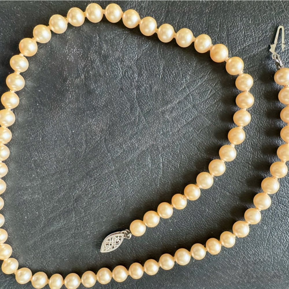 Classic Champagne Pearl Necklace with Filigree Clasp